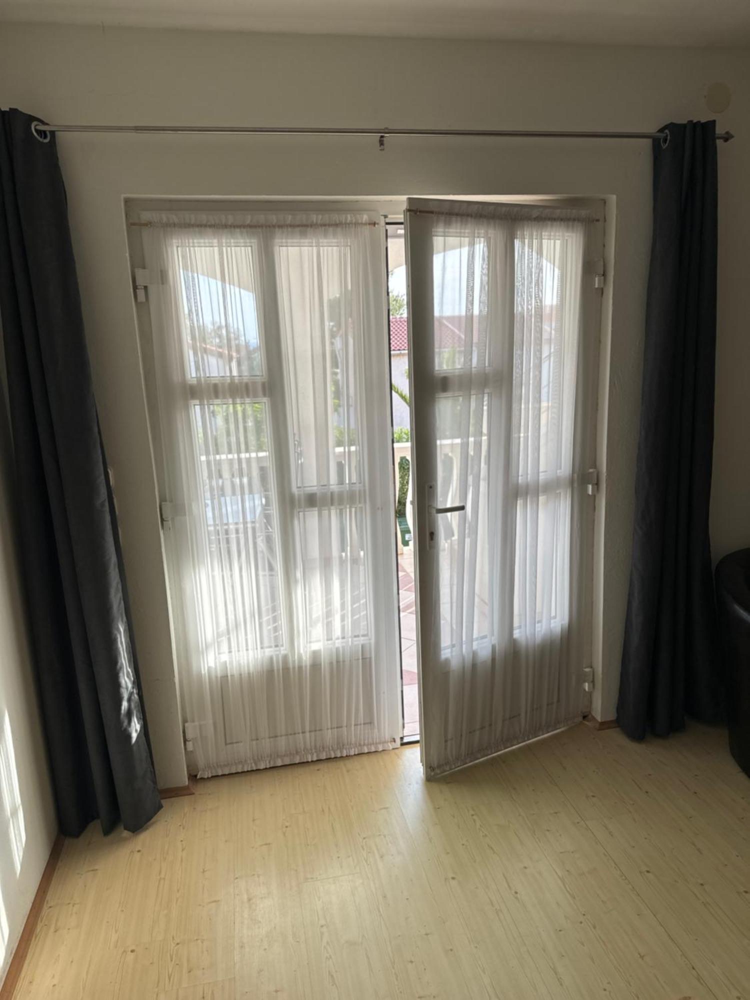Ferienwohnung Apartman J&B Vir Exterior foto